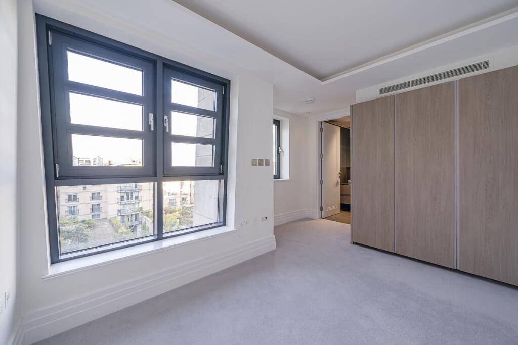 Apartment in London, City of Westminster - More
