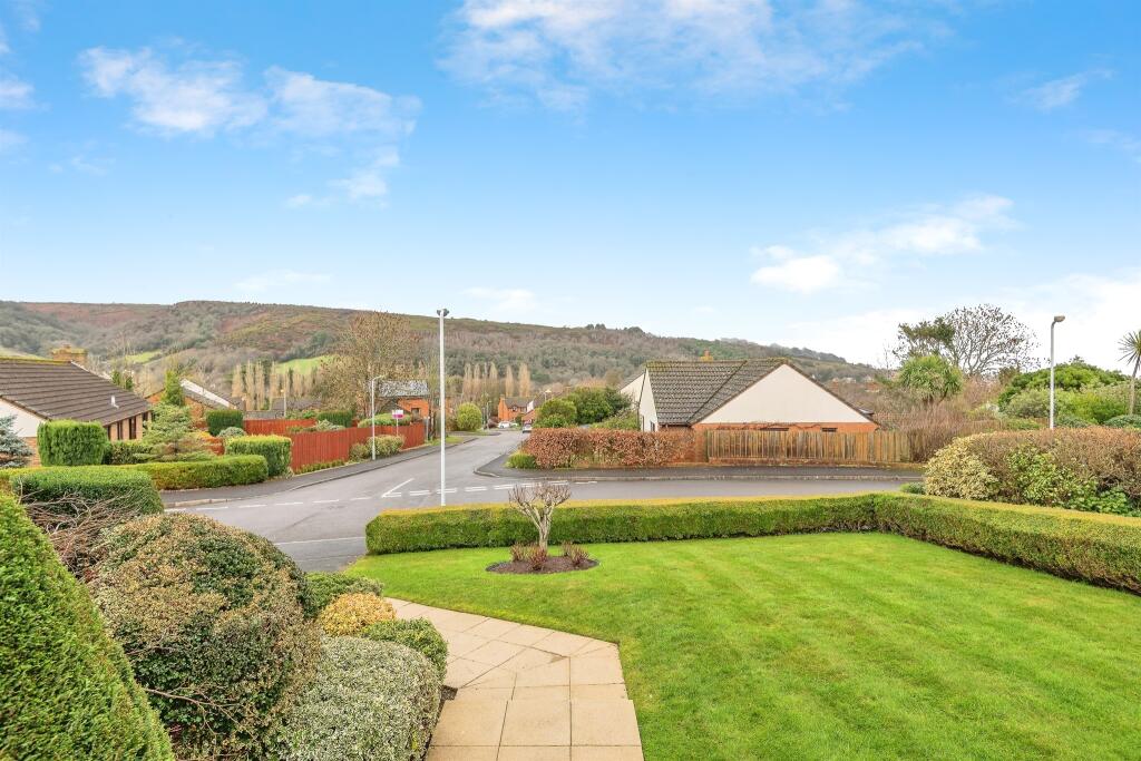 Abbots Way, Minehead photo 3