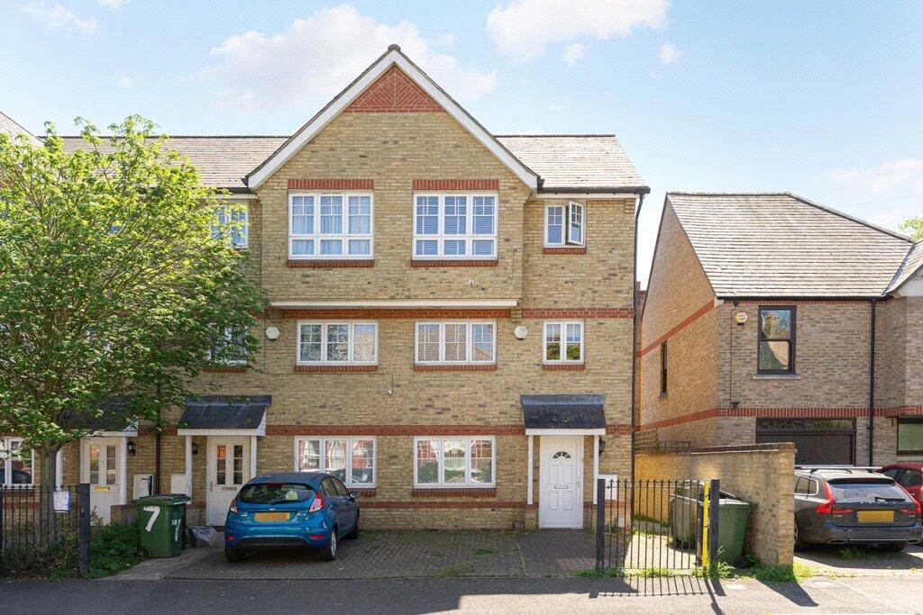 House in London - View 2