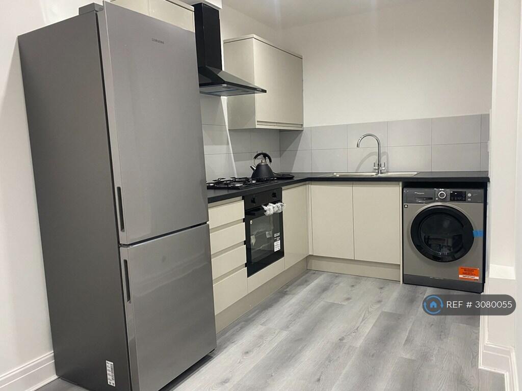 Apartment in London - View 2
