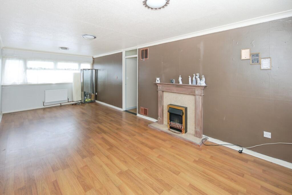 Apartment in Solihull, Chelmsley Wood - View 2