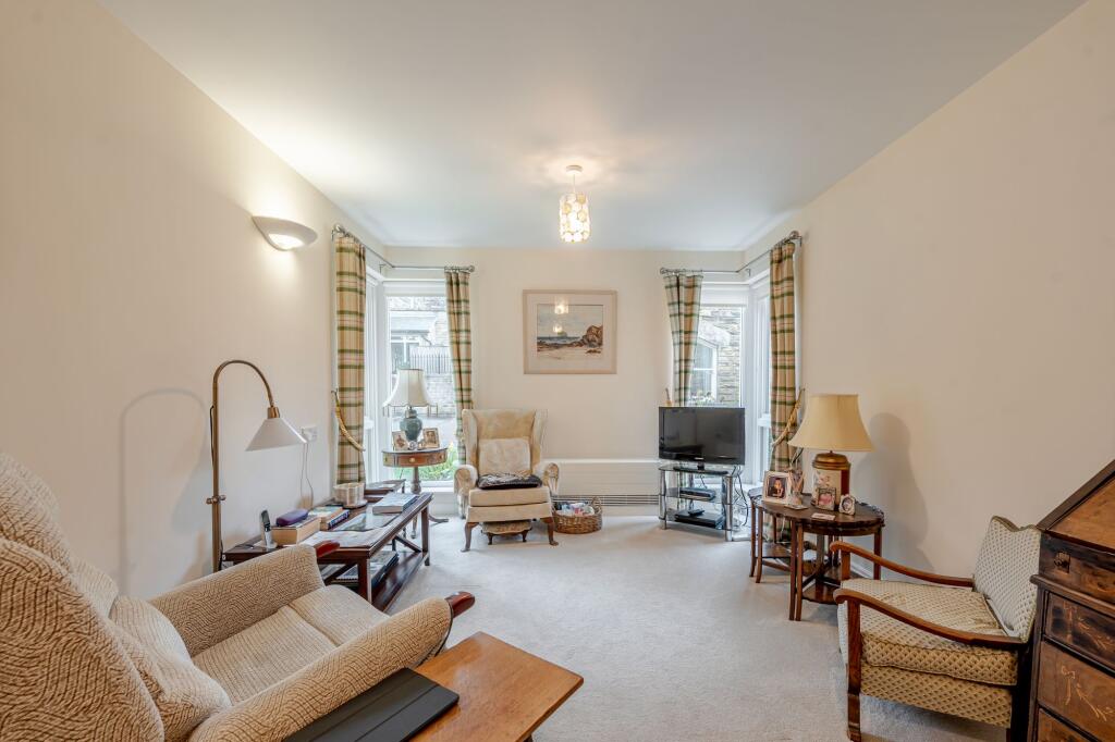 Apartment in Harrogate - View 3