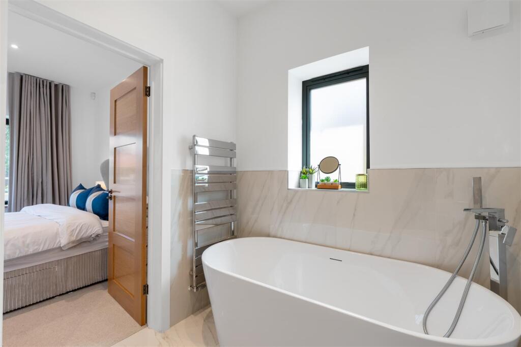 Additional image 16 of Haye Lane