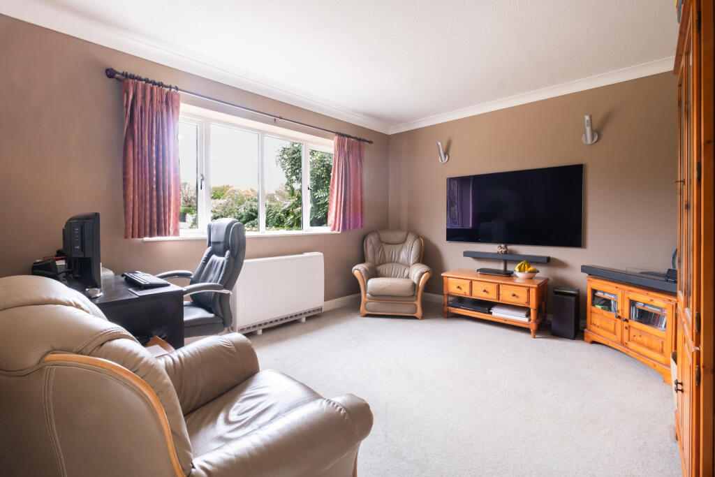 Newfoundland Close, Worth Matravers photo 5