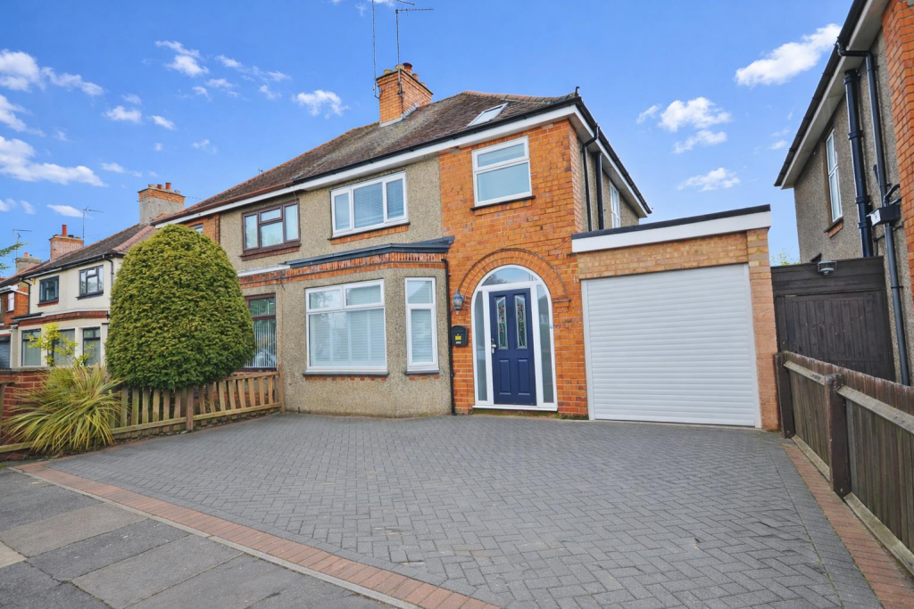Main image of property: The Headlands, Northampton