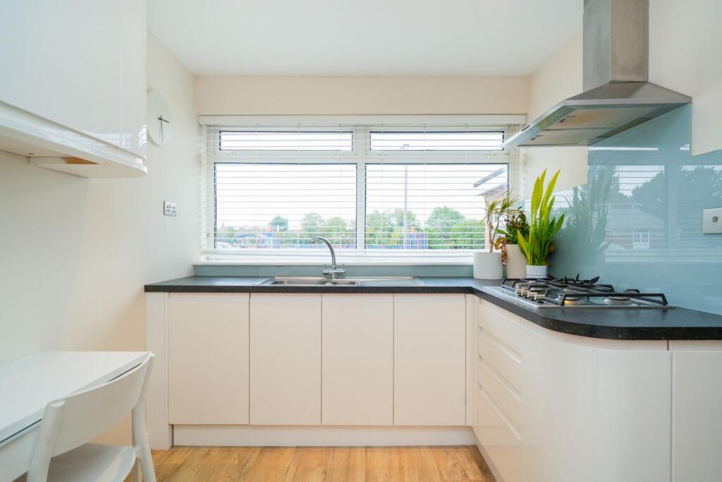 Apartment in Hemel Hempstead - View 5