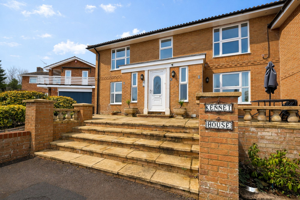 Main image of property: Tithe Barn Crescent, Swindon, SN1