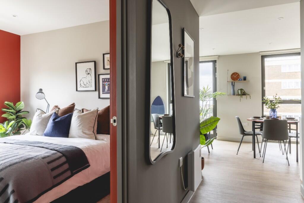 Apartment in Hove, Brighton and Hove - View 4