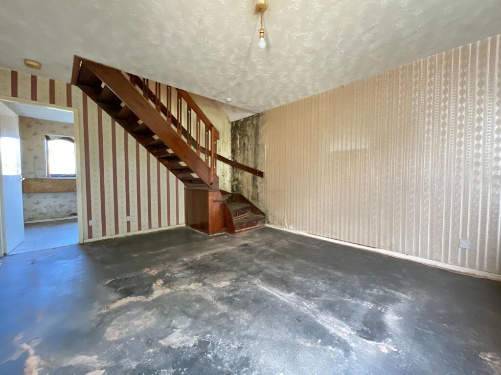 Wollaton Drive, Kew, Southport photo 4