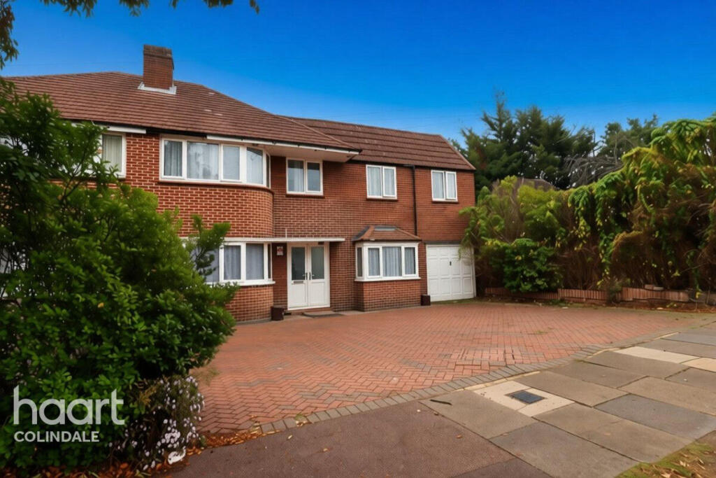 6-bed semi-detached on Kenilworth Road, Edgware, £825,000