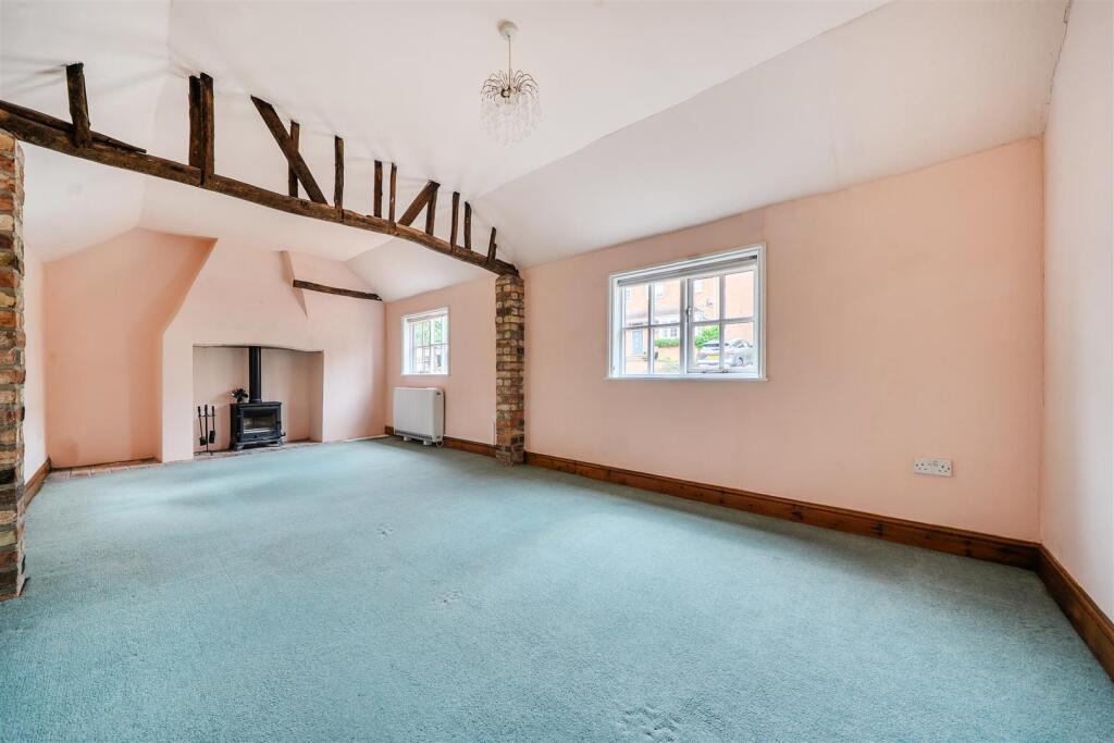 House in Little Staughton - View 2