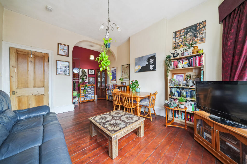 Apartment in Glasgow, Crosshill - View 3
