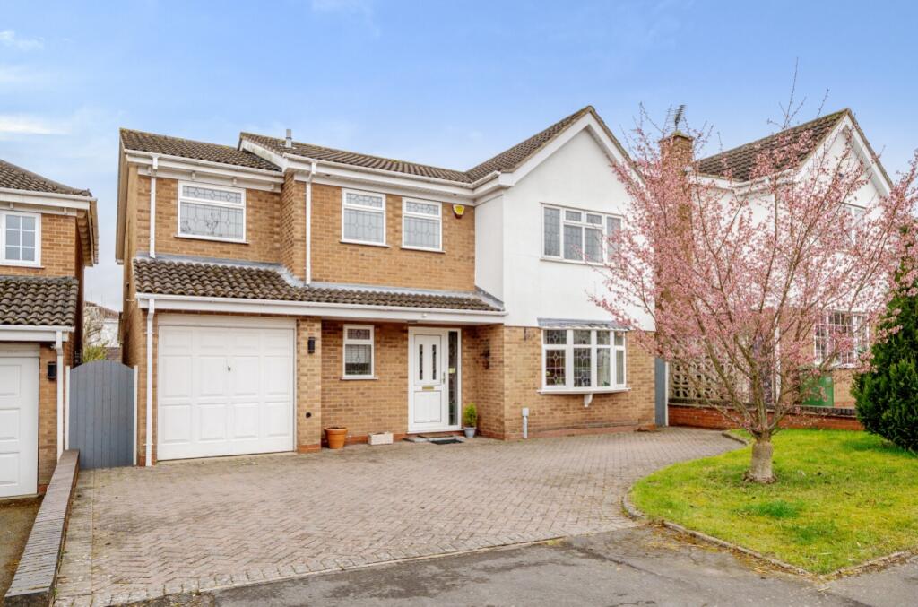 Main image of property: Stanbrook Road, Monkspath, Solihull B90 4UT