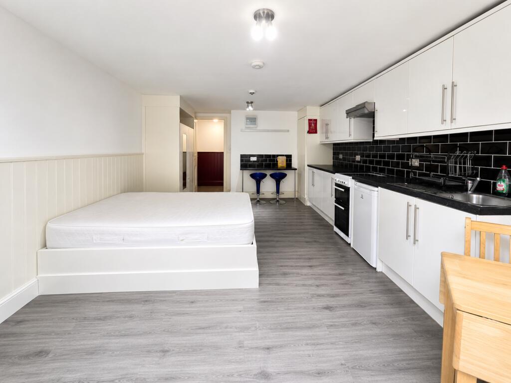 Main image of property: 220 Finchley Road, London, NW3 6DH