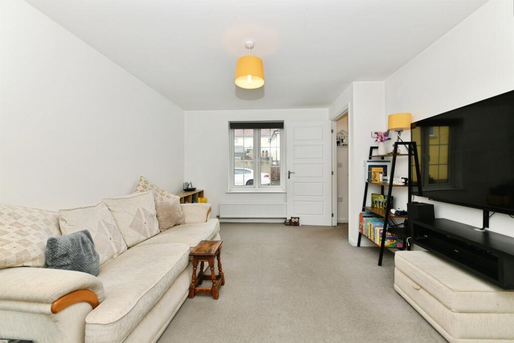 Shackleton Road, YEOVIL photo 5
