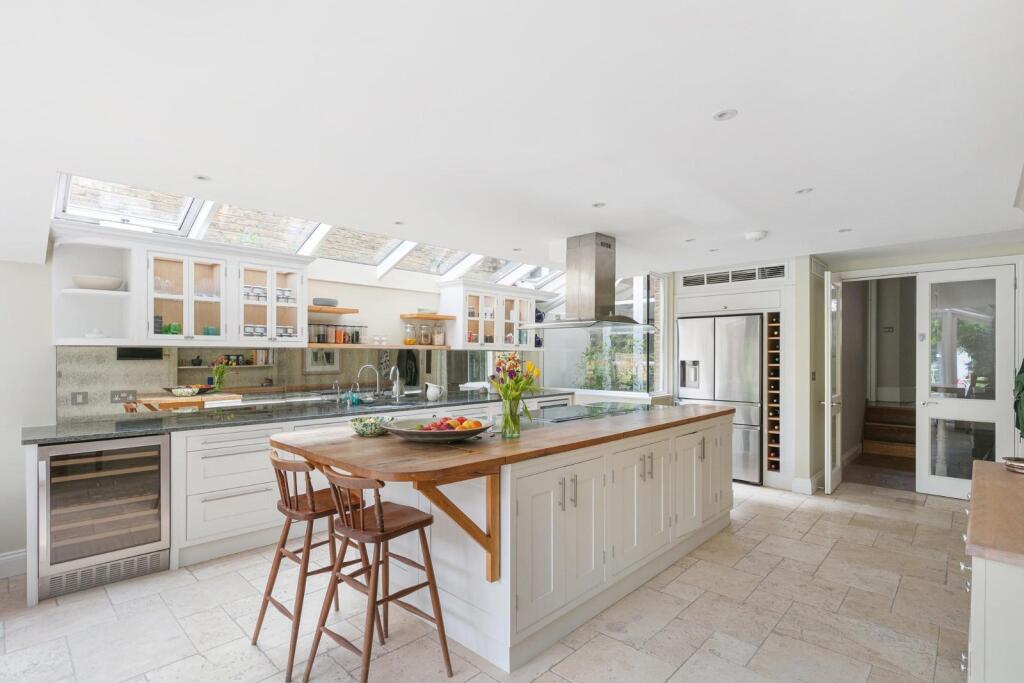 Main image of property: Bovingdon Road, London