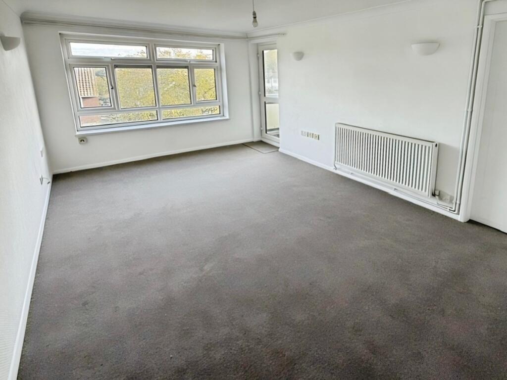 Apartment in Dartford - View 2
