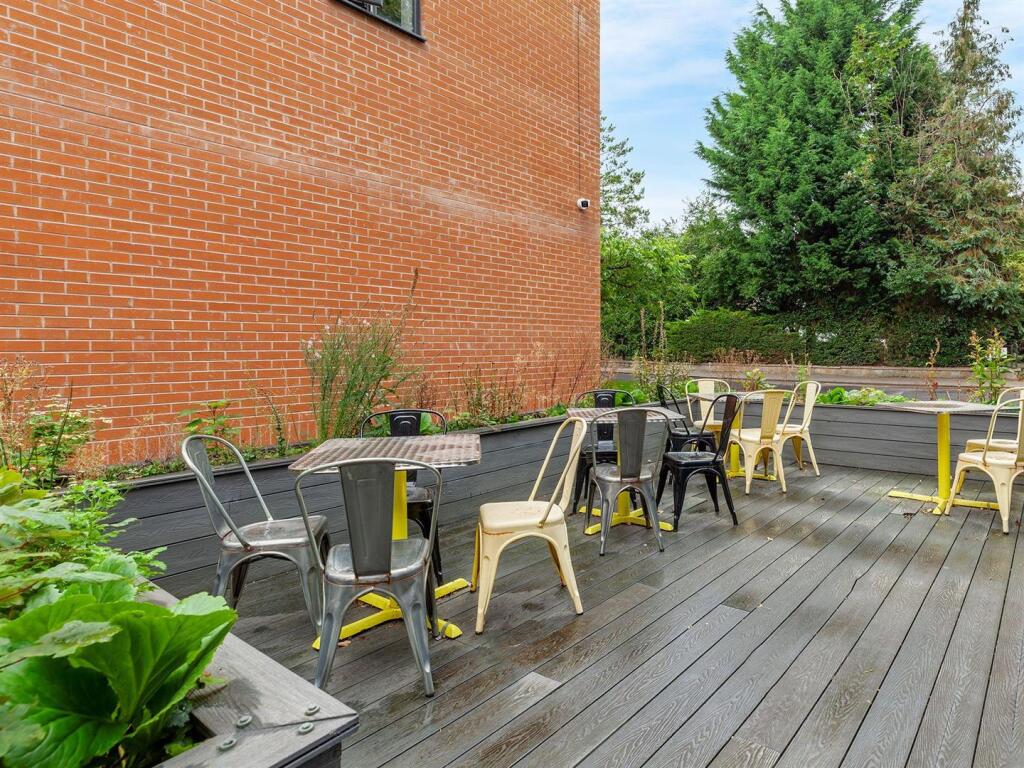 1 bedroom flat share for rent