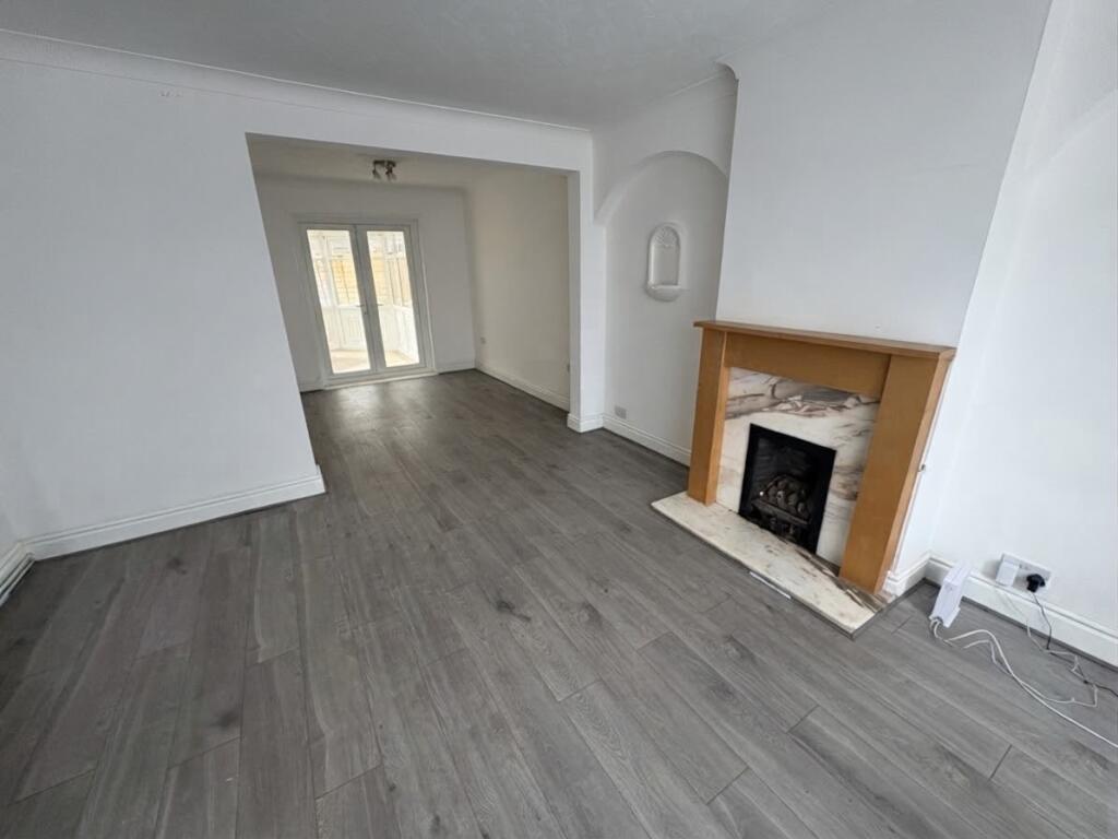 House in Doncaster, South Yorkshire - View 2