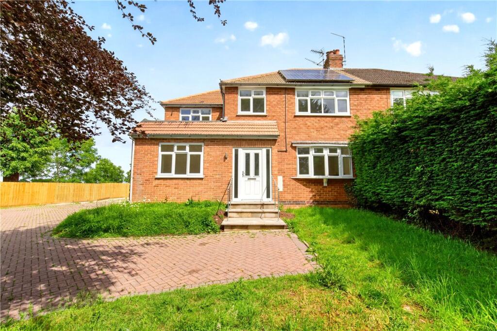 Main image of property: Middle Bickenhill Lane, Hampton-in-Arden, Solihull, West Midlands, B92
