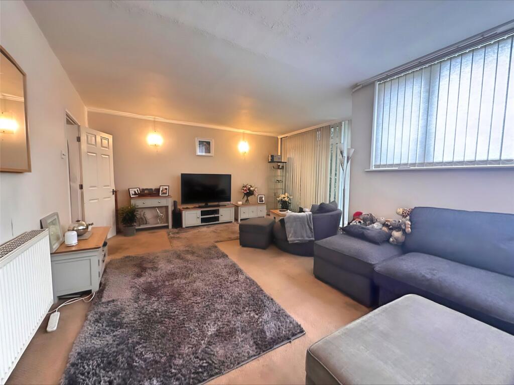Portland Close, Hazel Grove, Stockport, Greater Manchester, SK7 photo 3