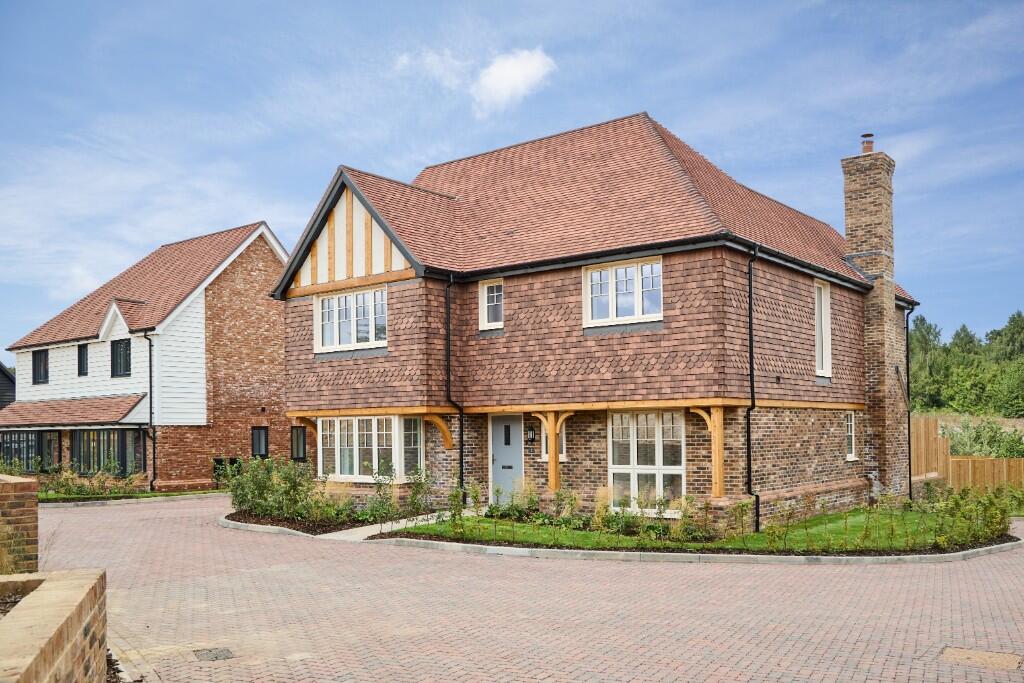 House in Tonbridge - More