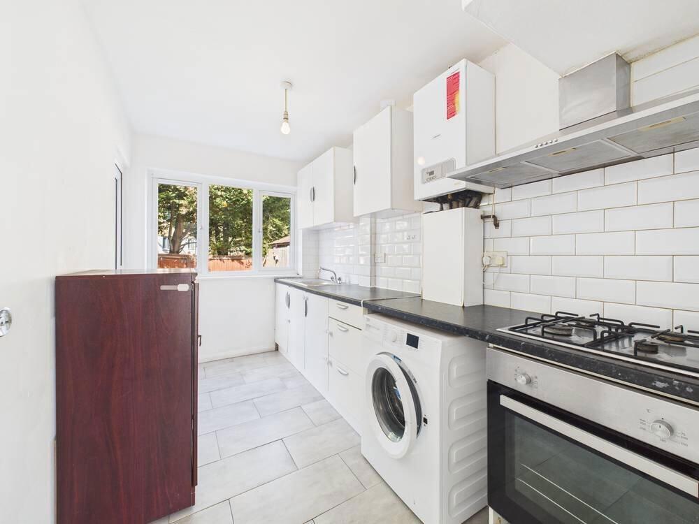 Raleigh Road, Feltham, Feltham, TW13 4LP photo 3