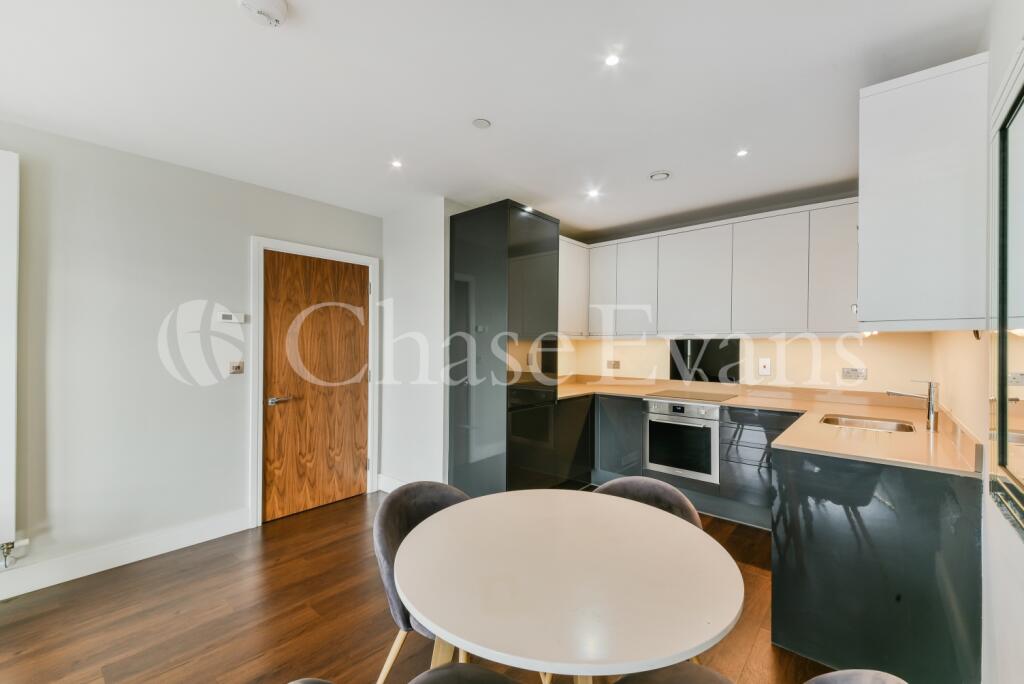 Apartment in London - View 4