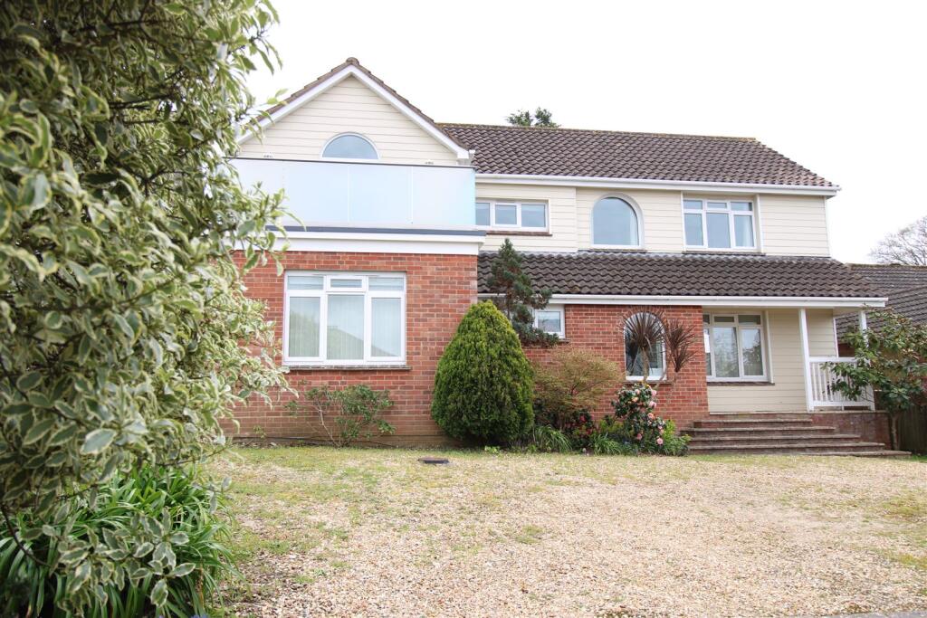 Main image of property: Baring Road, Cowes