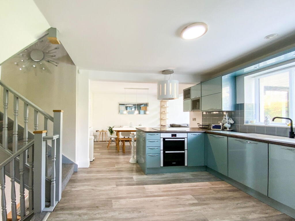 Rosewood, Hollingworth photo 2