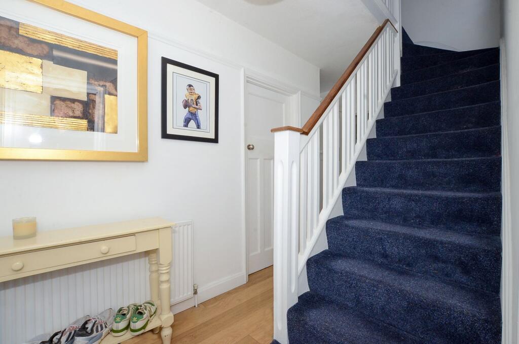 Bushey Mill Lane, Watford, WD24 photo 5