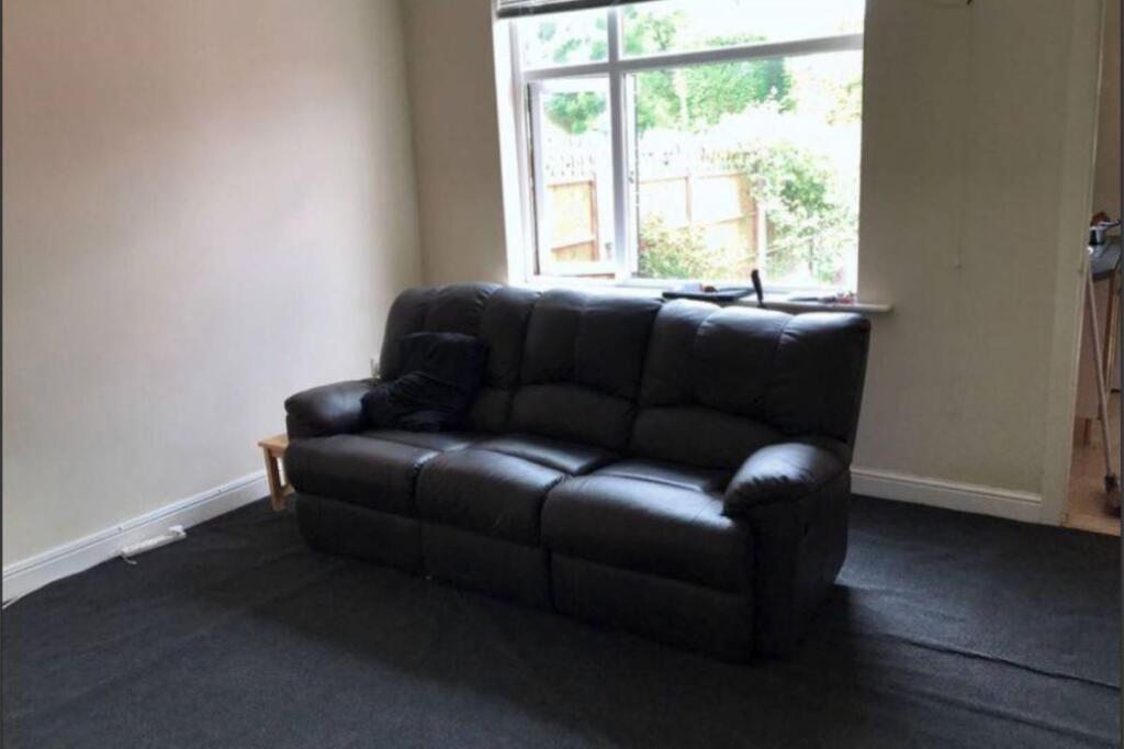 Additional image 4 of 276 Highbridge Road
Birmingham, Sutton Coldfield, B73 5RB