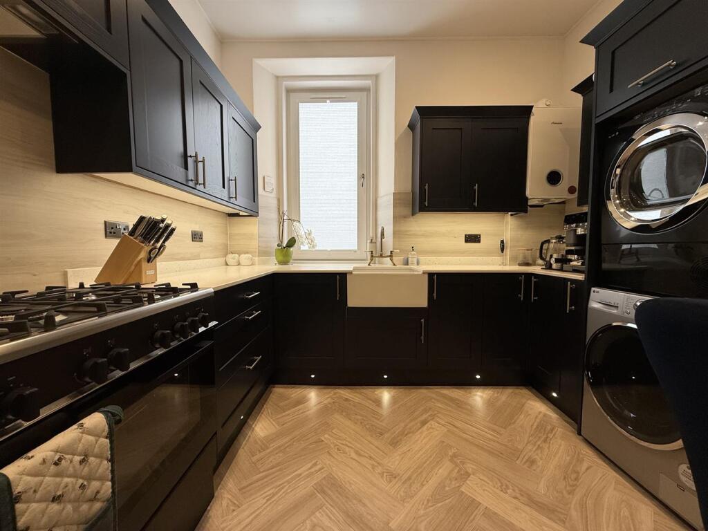 Apartment in Dumfries - More