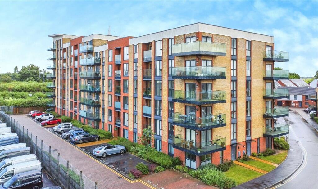 Main image of property: Oscar Wilde Road, Reading, Berkshire, RG1