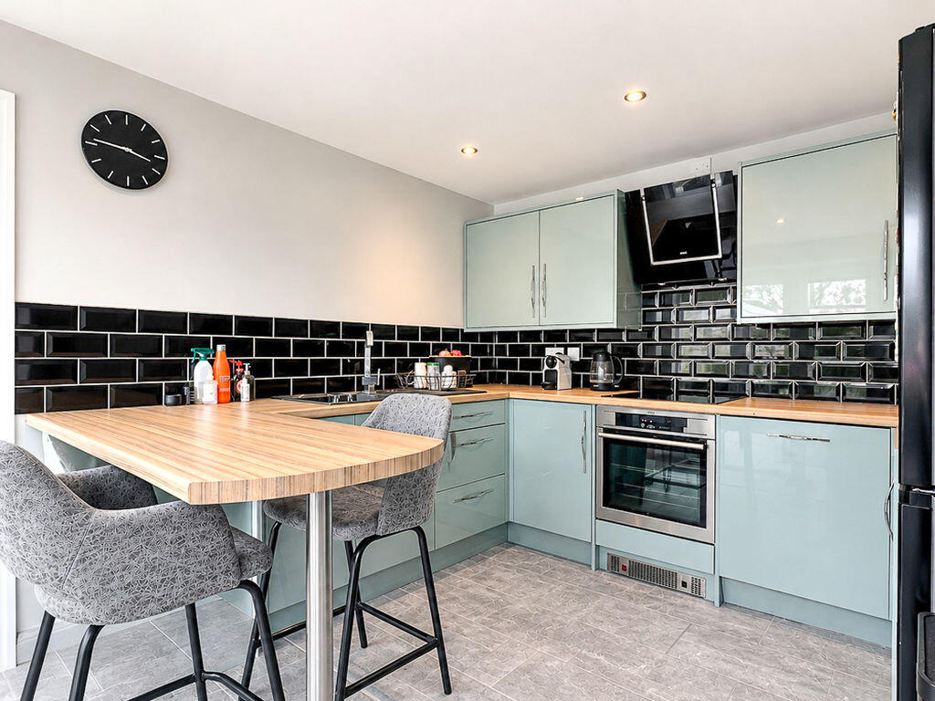 Ironstone Road, Burntwood, WS7 1LF photo 4