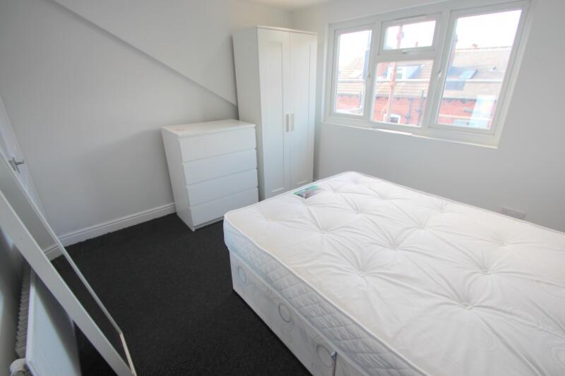 Welton Place, Hyde Park, Leeds, Leeds