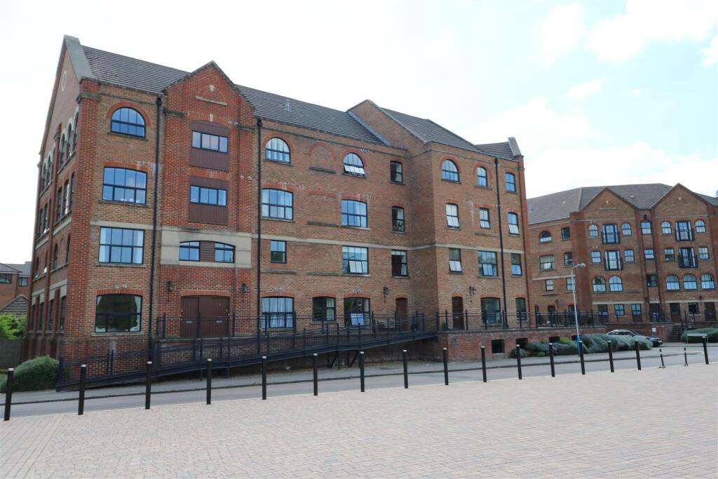 Main image of property: Whitefriars Wharf, Tonbridge