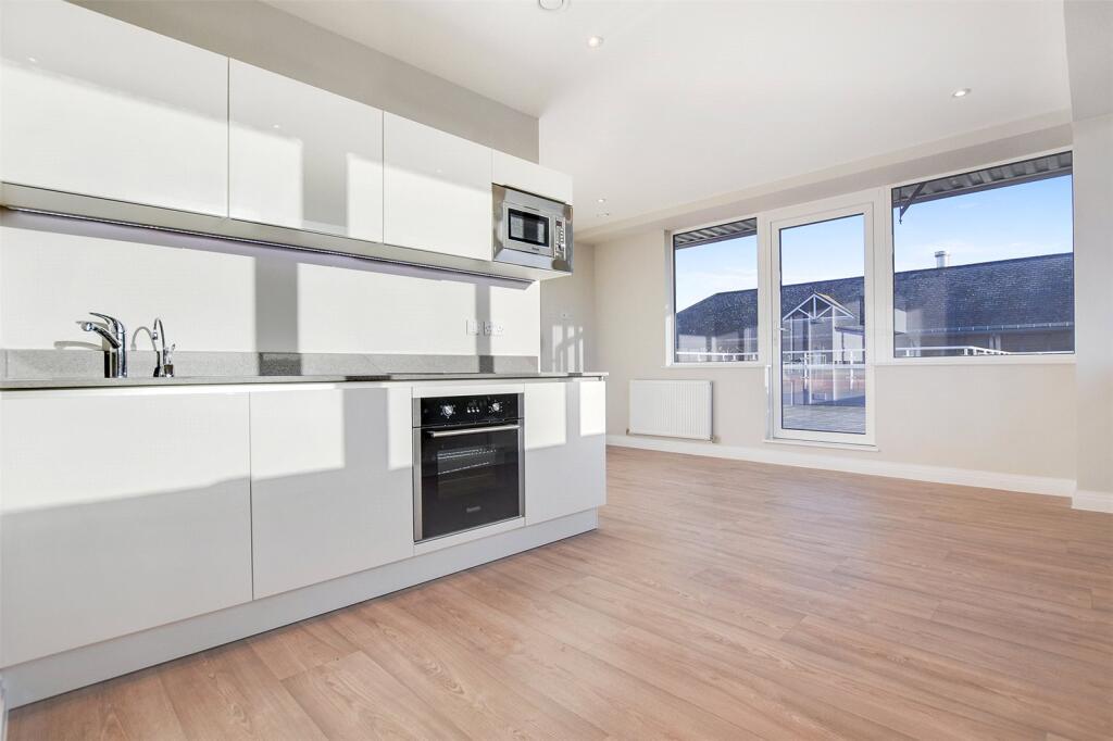 Main image of property: Swan House, Homestead Road, Rickmansworth, Hertfordshire, WD3
