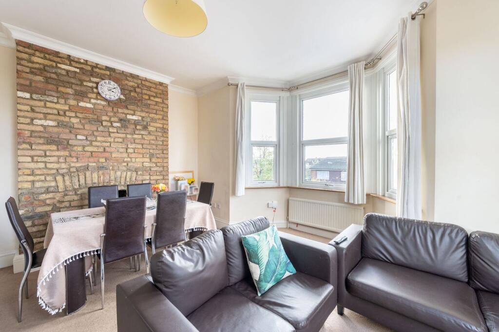 Apartment in London - More