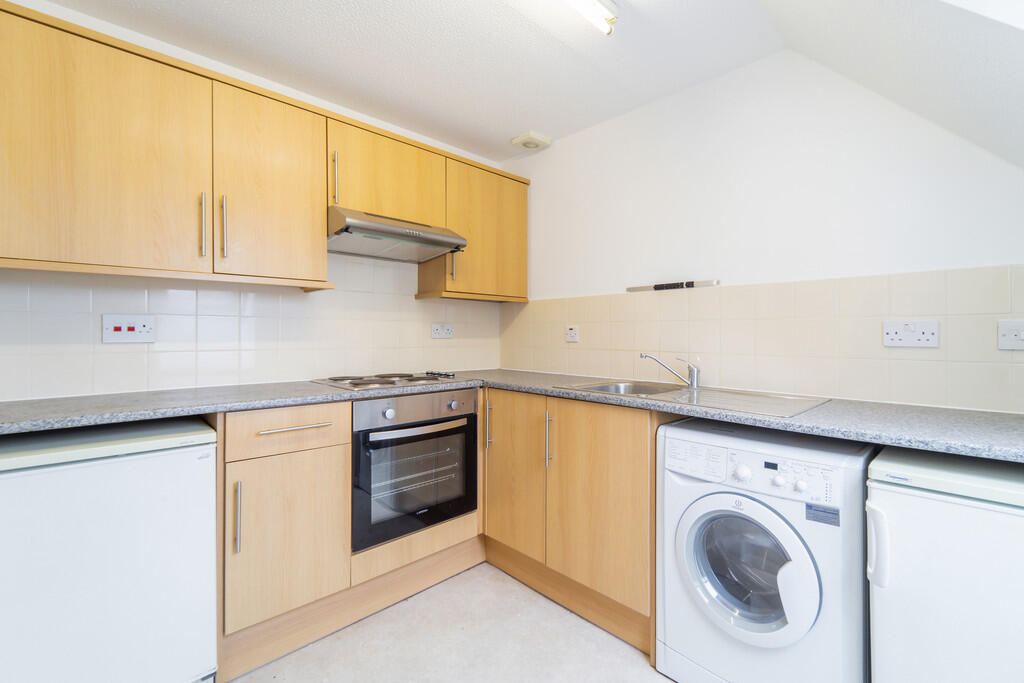 Apartment in London - View 5