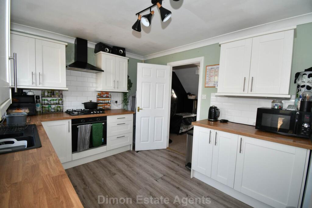 House in Portsmouth - View 3