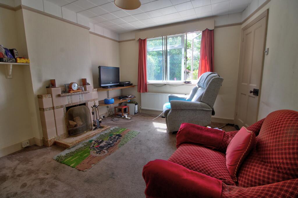 House in Basingstoke and Deane, Tadley - View 2