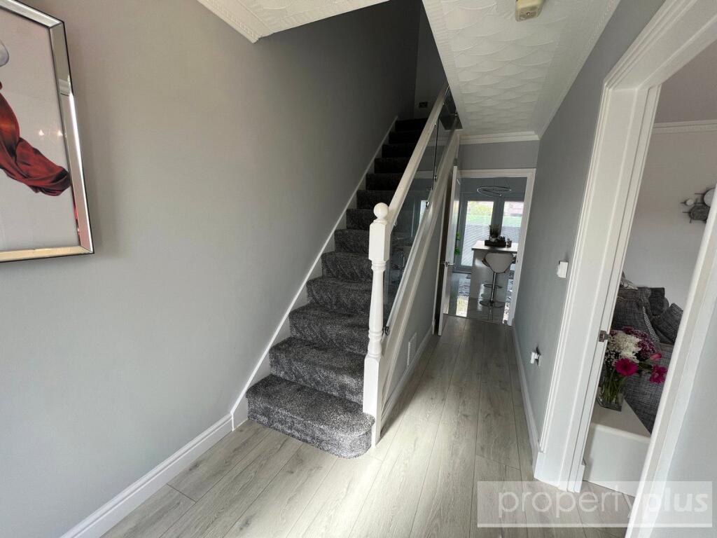House in Rhondda Cynnon Taff, Tonyrefail - View 5