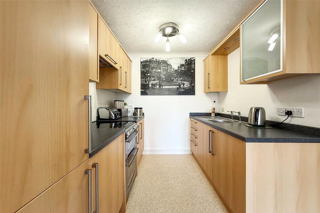 Apartment in Arun, Littlehampton - View 3