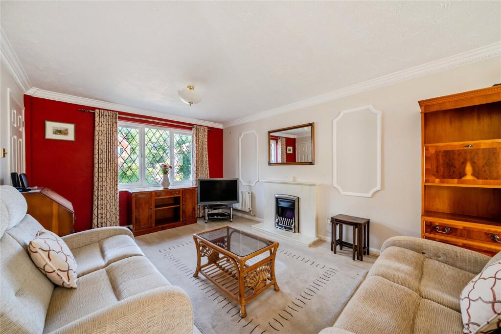 House in Guildford, Send - View 4