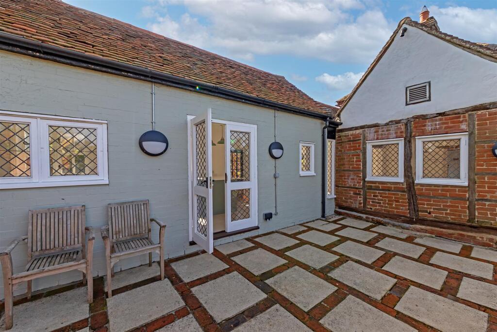 Additional image 25 of Nell Gwynn Cottage, London Colney, St. Albans