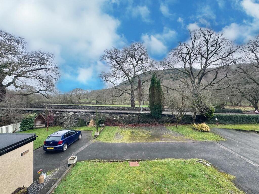 Betws-Y-Coed photo 3