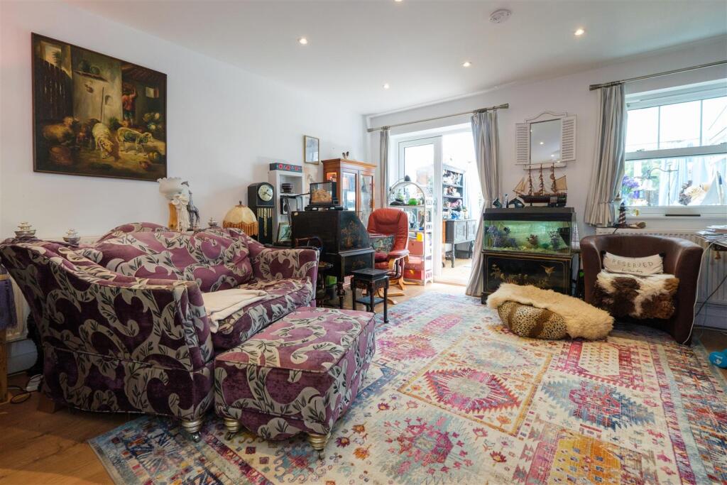 House in Plymouth - View 4