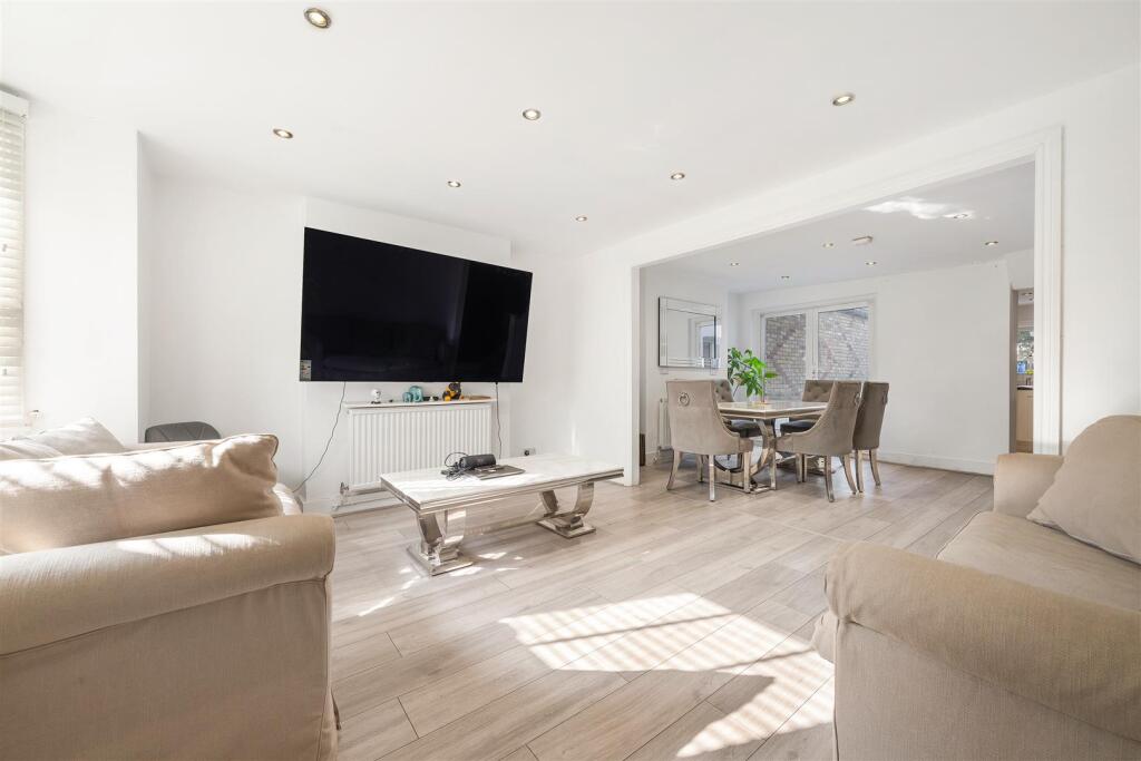 Main image of property: Gipsy Road, West Norwood, SE27