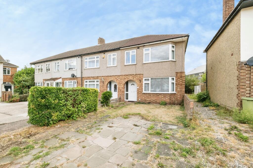 Main image of property: Westlyn Close, Rainham, Essex, RM13